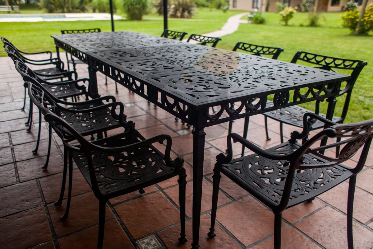 Juego De Jardín De Aluminio Modelo Sutra Mesa Y 10 Sillones Melting