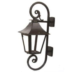 Farol Toscana con ménsula rulo doble