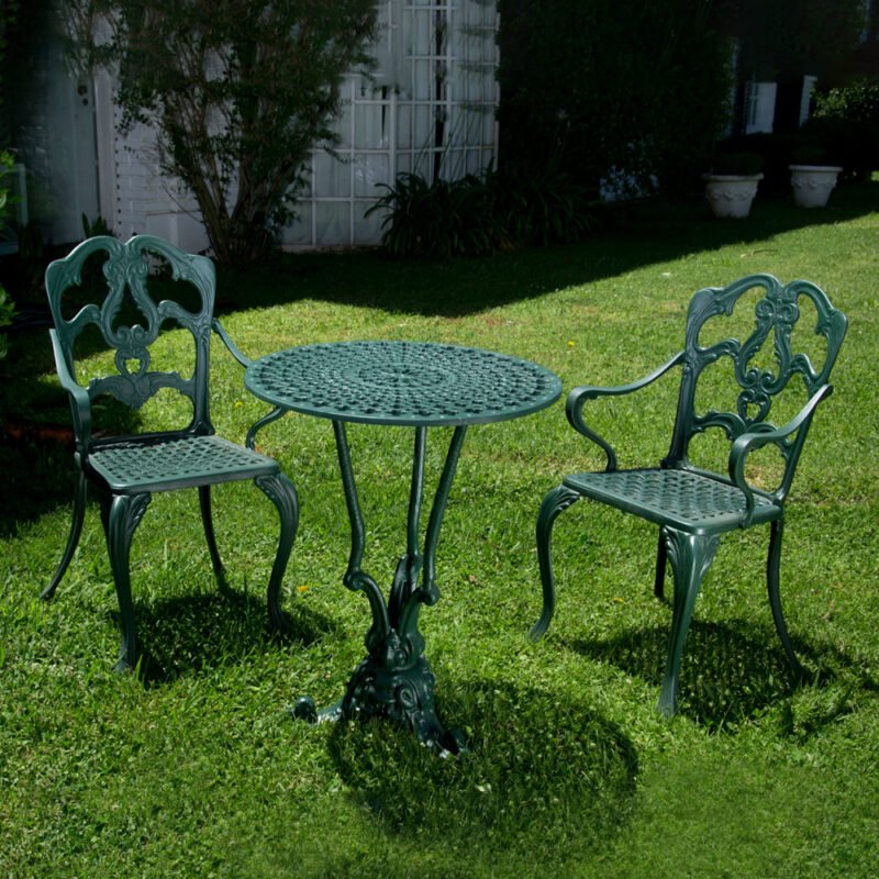 Mesa y sillas de jardín de hierro: fuerza y belleza al aire libre 2 mesas y sillas de hierro elegant